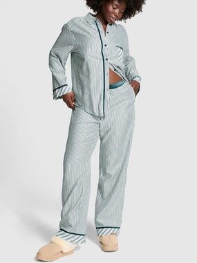 PINK Victoria's Secret Green & White Striped Flannel Pajama Set